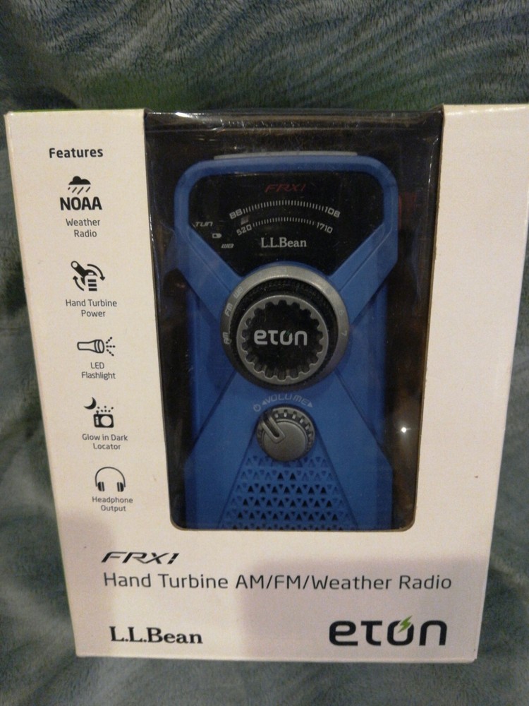 LL Bean Eton FRX Hand Turbine AM FM Weather Radio LED Flashlight Hand Crank B-B