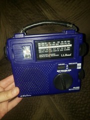 LL Bean Eton FR-200 Hand Crank AM FM Emergency Radio