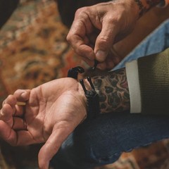 Hero Company Never Forgotten Black Tactical Paracord Bracelet