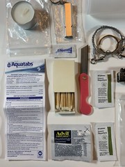 Emergency Survival Bottle – Survival Kit Bug out Bag Zombie Hurricane Camping