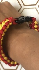 custom paracord bracelet – red / yellow