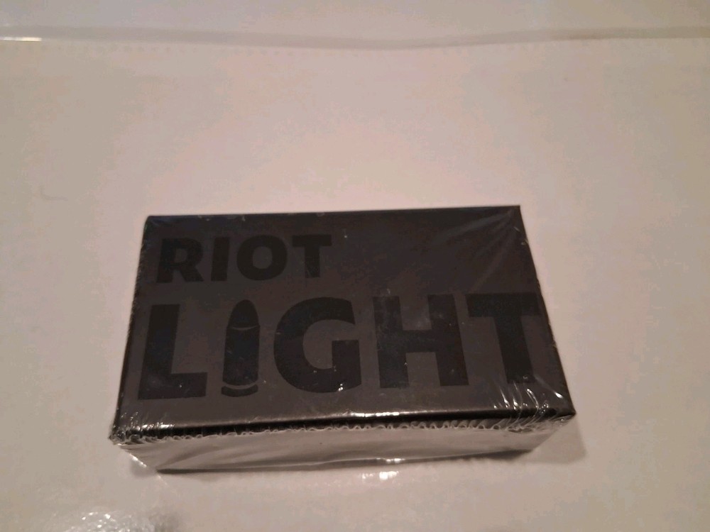 Lone Survivalist Riot Light 5XPG Beads Generates 2200 Lumens Emergency Light.