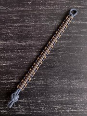 Handmade «Lightening Bolt Cobra Variation» Paracord Bracelet for a 7.5″ Wrist