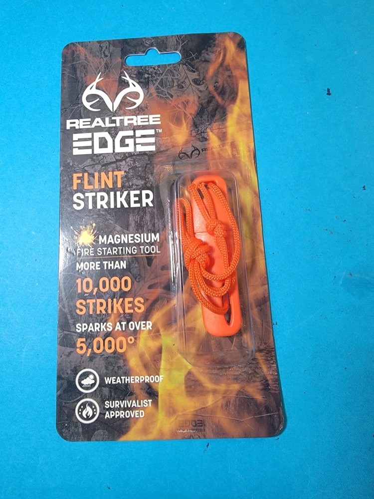 Realtree Edge Flint Striker, 10,000 Strikes, Sparks At Over 5,000 Degrees