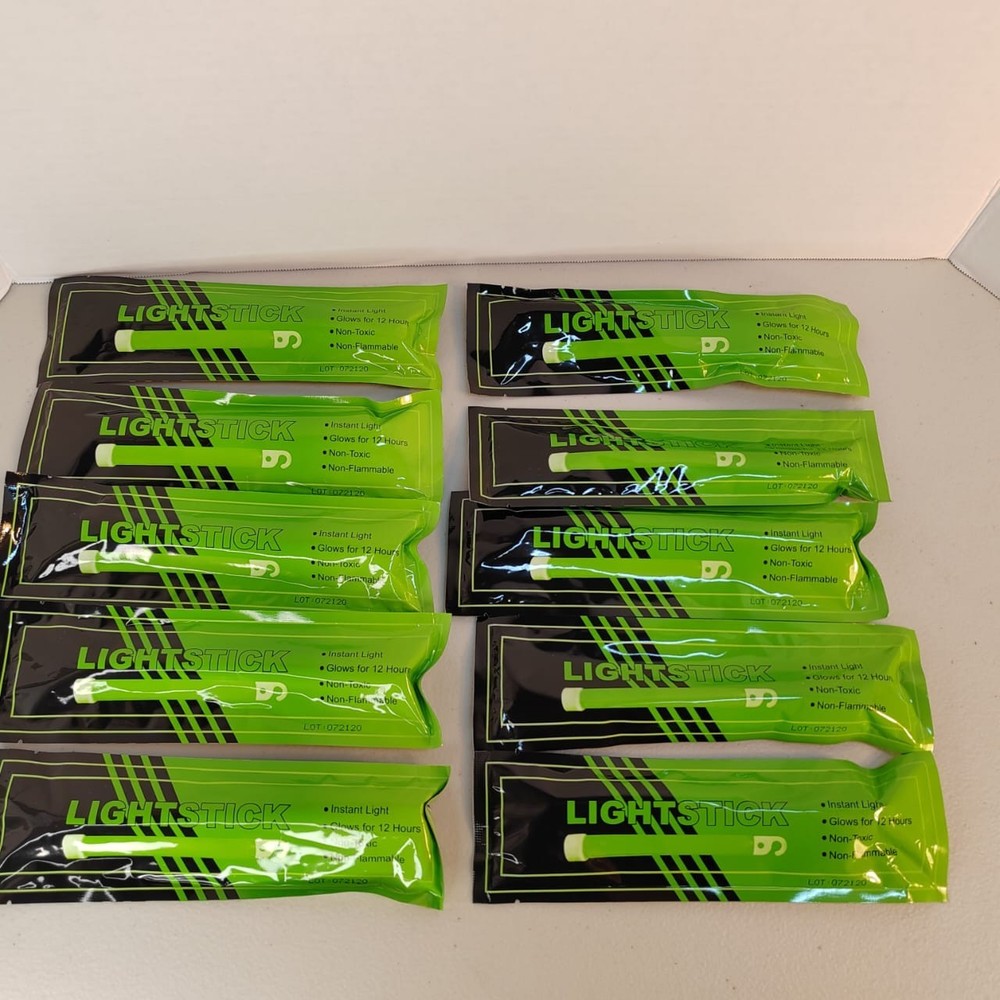 10 Green Emergency Glow Sticks 12 Hour Light Sticks Camping Survival Kit