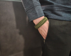 Outdoor Adjustable Paracord Survival emergency Bracelet with Whistle