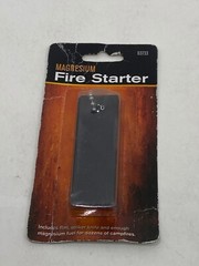🐞 Magnesium Fire Starter w/ Serrated Metal Blade Camping Survival Tools #63733
