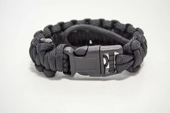 Military/Law Enforcement Adjustable Survival Paracord Bracelet w/Handcuff Key