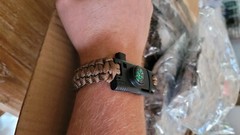 Paracord Survival Hiking Bracelet Compass, Blade edge, Emergency Whistle, 