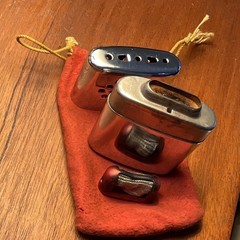 Vintage Jon-e Hand Warmer Aladdin Labs Chrome w/ Original Red Pouch USA