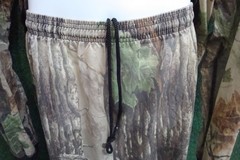 Buzz Mosquito Net Men’s L/XL Full Suit Hunting Camo Real Tree w/ Gloves