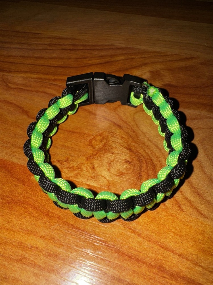 Adult Male Hand Made Fluorescent Green And Black Paracord Bracelet 7” USA Made