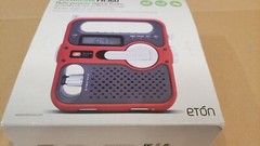 SOLARLINK FR360 MUTI PURPOSE DIGITAL RADIO ETON NEW FLASHLIGHT SOLAR POWER USB