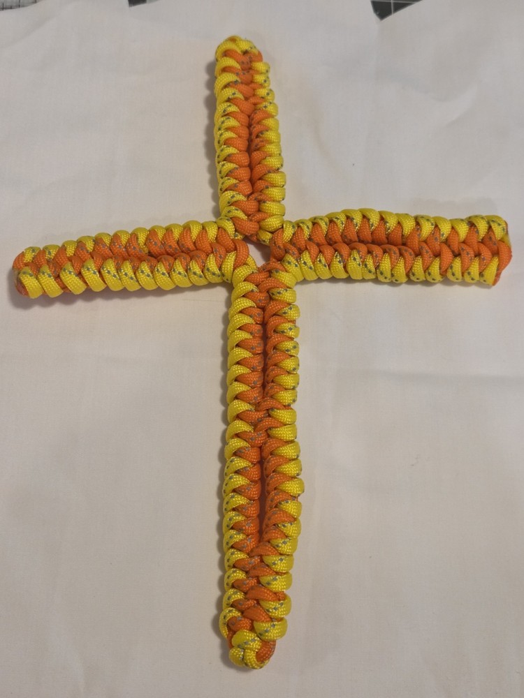 Handmade Cross 550 Paracord XL