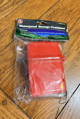NEW WATERPROOF PLASTIC STORAGE BOX HOLDER CONTAINER KEYS MONEY CAMPING FISHING