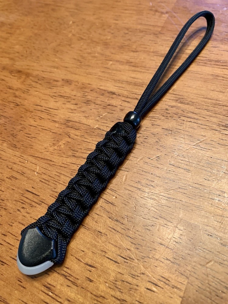 (4-Pack) BLACK GLOW-IN-THE-DARK Knife Lanyards Gutted 550 Paracord Keychain Fob