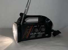 Vintage Emergency Flashlight, Radio, Siren AM/FM-WB (7) Channels CURTIS RS 210W