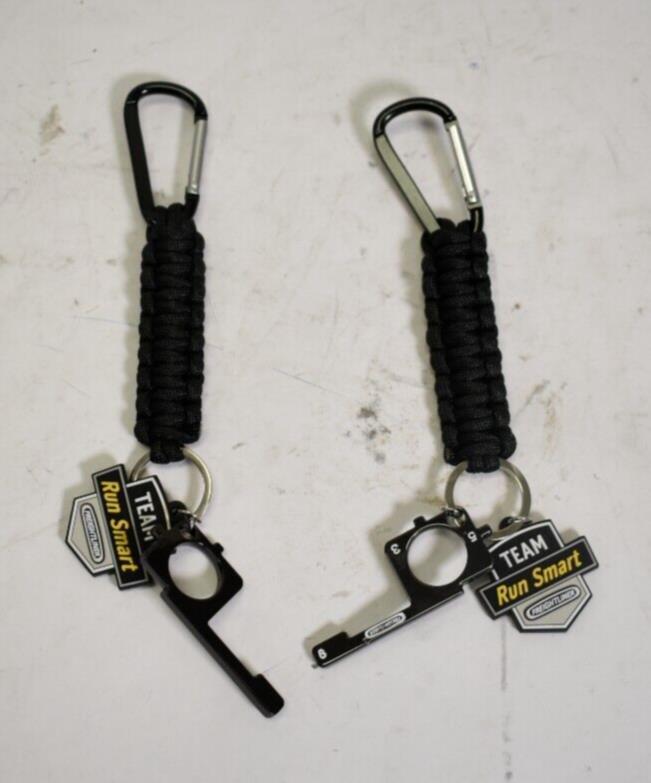 Freightliner Team Runsmart Paracord Carabiner Key Chain & Finger Tool Lot of 2