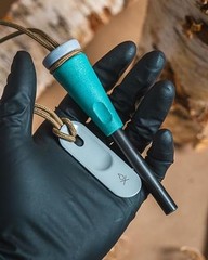 Ü | Zünden PRO Ferro Rod Fire Starter Survival Tool – Up to 15,000 Seawall
