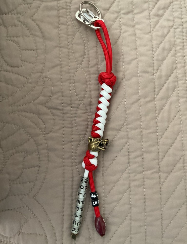 paracord keychain. backpack or jacket zipper pull. North Carolina St Wolfpack #5