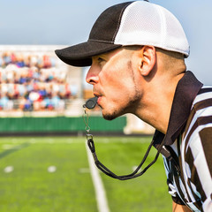Whistle, Professional Sports Whistle with Lanyard, Loud Clear Black Whistles Gre