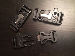 1x Release Buckle Scraper Flint w/ Whistle Fire Starter for Paracord Bracelet