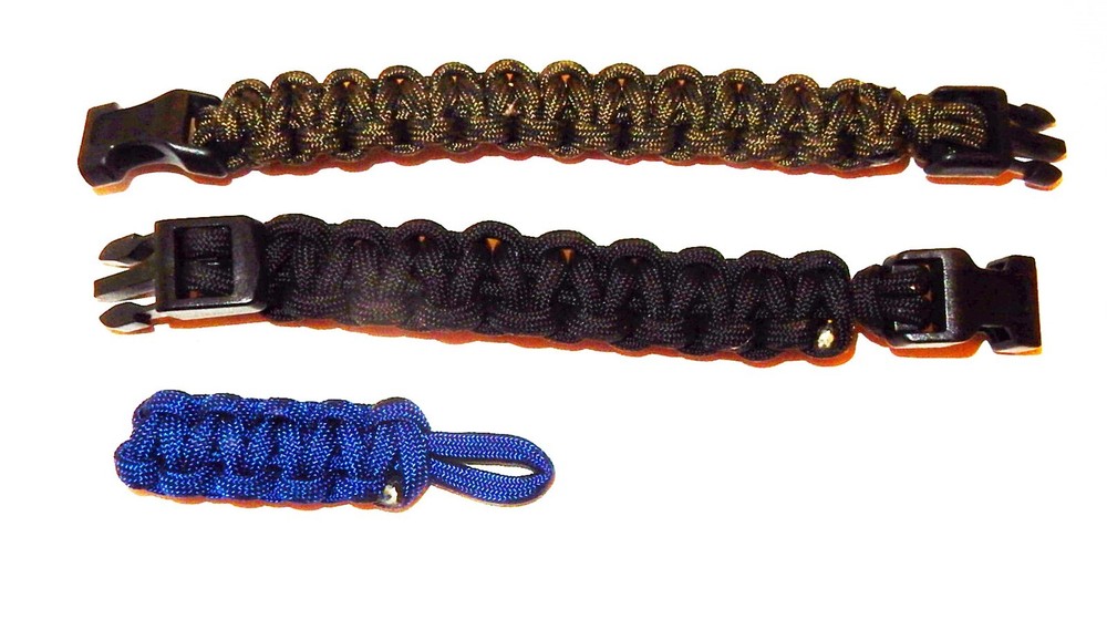 Lot of 2 6″ Paracord Bracelets in Assorted Colors & Key Fob Lot 6of6