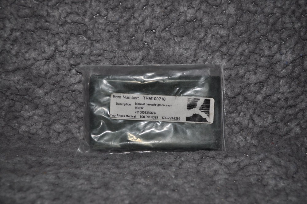 NEW Green Casualty Blanket Trauma kit Field 96 x 56 7210-00-935-6666