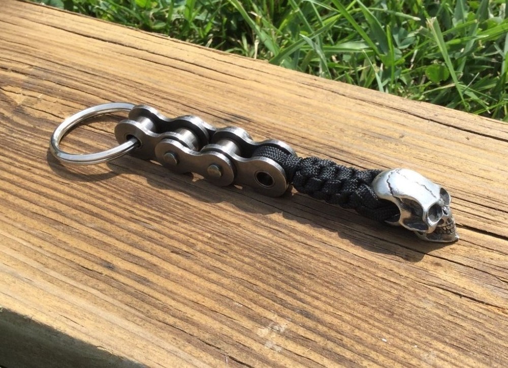 HARLEY BLACK PARACORD WILLIE G MOTORCYCLE KEY CHAIN MEGA PEWTER SKULL