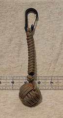 550 Paracord 1″ Pinball Decorative Monkeys Fist 5.5″ Color Changing Cord 2″ Clip
