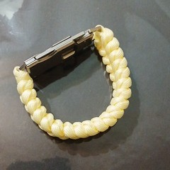 Yellow Nylon Paracord Bracelet w/ Emergency Knife Buckle 6in 550lb 7-Strand