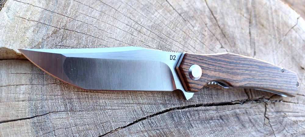 Sol Edge Sand Viper EDC Folding Knife, D2 Steel, Golden Sandalwood Perfect Gift