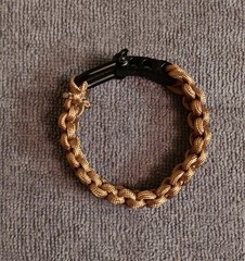 550 Paracord Bracelet, Metal adjustable Shackles, Handmade 7′ 550 lb Paracord