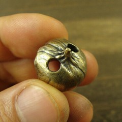 Brass “Pumpkin Skull” knife Lanyard Bead Paracord beads crafted for EDC gear
