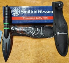 Ferro Rod Knife Whistles Smith Wesson Spear Point Neck Knifes Lot