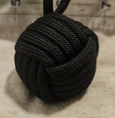 550 Paracord 1″ Pinball Decorative Monkey’s Fist 5″, Key Fob/Chain Black