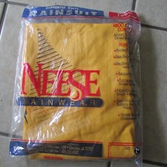 Neese Supported Vinyl Rainsuit/Gear – Large – Yellow – 100% Waterproof (G 19)