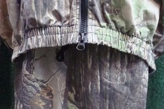 Buzz Mosquito Net Men’s L/XL Full Suit Hunting Camo Real Tree w/ Gloves