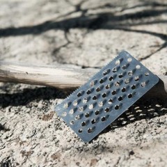 ReadyMan Tinder Scraper Card Fire Starter Lightweight Camping Emergency Survival