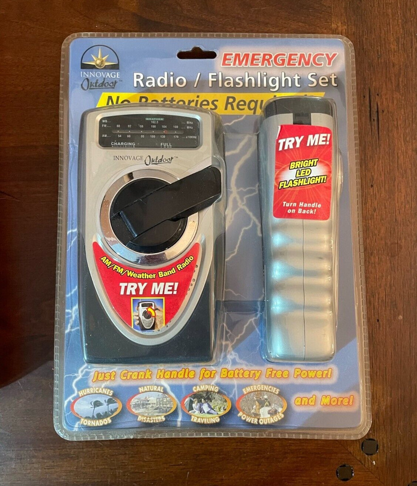 Innovage Vintage Outdoor Emergency Radio/Flashlight Set, No Batteries Required