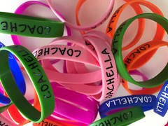 SET OF 5 SILICON BRACELETS ASSORTED COLORS SIZE AND DESIGN
