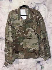 US Military Army Combat Uniform Coat FR Insect Repellent Camo Large Short NEW