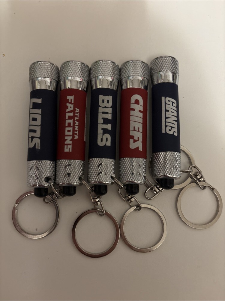 NFL Teams 2.5″ MINI FLASHLIGHT KEYCHAIN Select Your Team