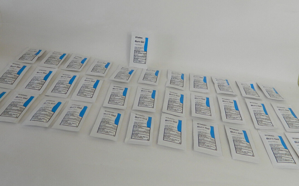 Lot of 35 Burn Gel Packets Emergency First Aid Kits