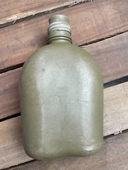 USGI US MILITARY SURPLUS 1 QUART WATER CANTEEN AND COVER – ARMY OD GREEN NICE
