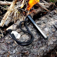 HexaLite «Mini» – Compact Ferro Rod Fire Starter – Hex Shape & Ceramic Striker