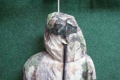 Buzz Mosquito Net Men’s L/XL Full Suit Hunting Camo Real Tree w/ Gloves