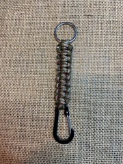 Versatile Paracord Keychain with Durable Carabiner