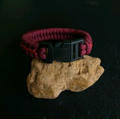 Handmade «Center Stitched Fishtail» Paracord Bracelet for a 7″ Wrist