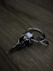 Bravo Bells Raven Skull Keychain – Pewter Keychain for Bikers – Made in The USA